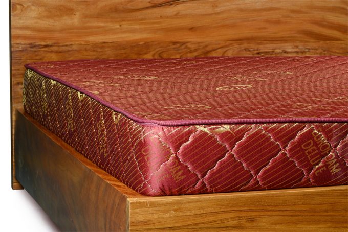 Deluxe Quilted Mattress - Leaf Strips